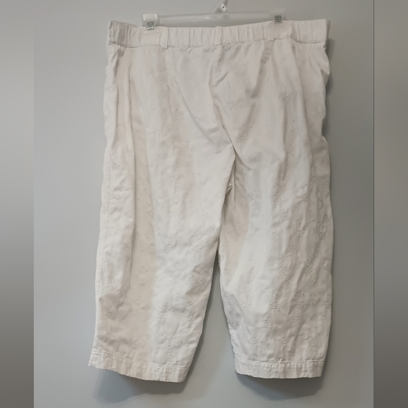 White Stag White Embroidered Capris 18 - Picture 3 of 8